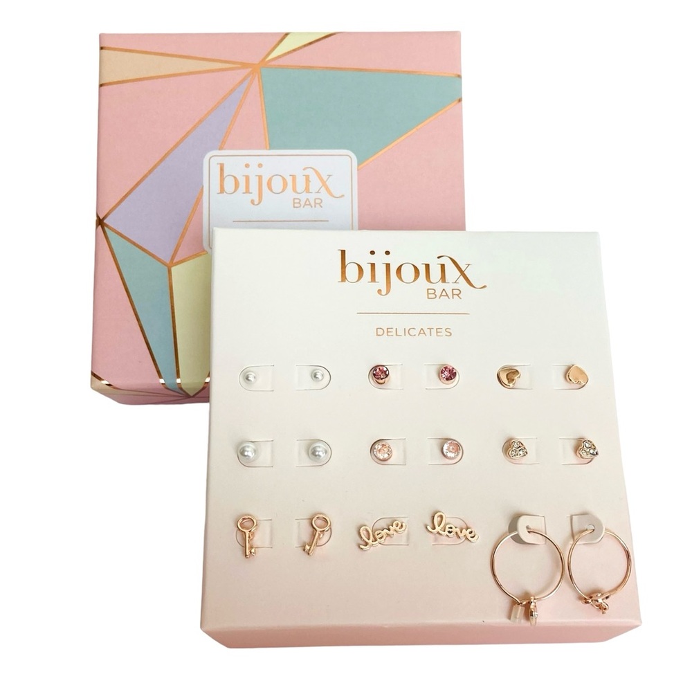 Bijoux Bar 9 Stud Earrings Rose Gold Pearl Rhinestone